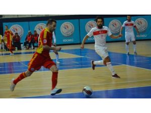 Futsal Milli Takımı Romanya’ya 3-0 Yenildi