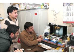 Kapalı Otelin Merdiveninde Esrarengiz Işıklı Cisim Merak Uyandırdı