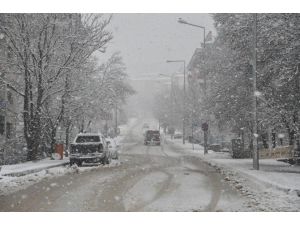 Tunceli’de Kar Yağışı Hayatı Olumsuz Etkiliyor