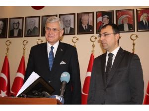 Bakan Bozkır Ab Bakanlığı Ofisinin Açılışı İçin İzmir’de