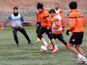 Adanaspor Hakemlerden Dertli