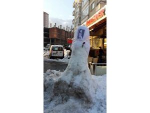 Özgecan İçin Duvaklı Kardan Adam