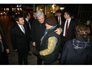 Ab Bakanı Bozkır, Kemeraltı’da Türk Kahvesi İçti