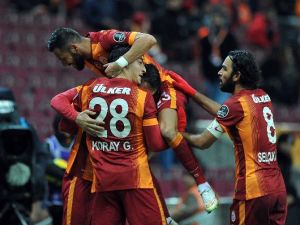 Aslan Sivas Virajında