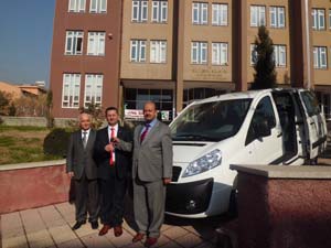 MEM Halk Eğitim Merkezi Müdürlüğü’ne Bir Minibüs Verdi