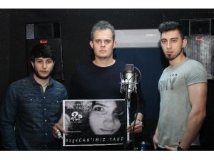 Üniversiteli Öğrenciler Özgecan İçin Şarkı Besteledi