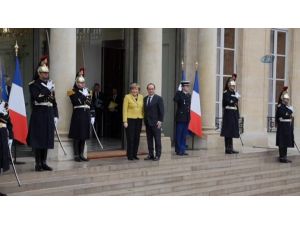 Paris’te Kritik Görüşme