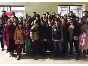 Royal Halı Çocukların Yüzünü Güldürmeye Devam Ediyor