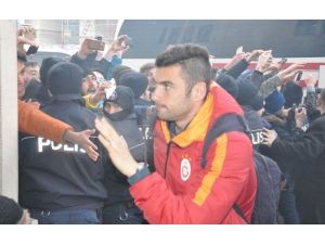 Galatasaray Şampiyon Gibi Karşılandı