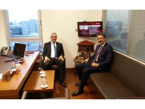 Kktc Ulaştırma Bakanı Taçoy, Ak Partili Ünal’ı Makamında Ziyaret Etti