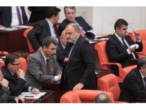 Mhp’li Vural Gözyaşlarını Tutmakta Zorlandı