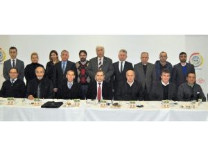 Karacabey’de Sanayi, Ticaret Ve Ekonomi Çalıştayı