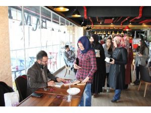 Sinan Yağmur Okurlarıyla Buluştu