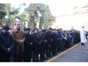Sinop’ta Fırat Yılmaz Çakıroğlu İçin Gıyabi Cenaze Namazı Kılındı