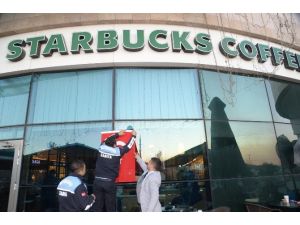 Mhp’li Başkan Adana’daki Starbucks’a Türk Bayrağı Astırdı