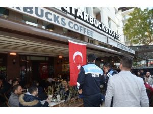 Starbucks’ta Türk Bayrağı