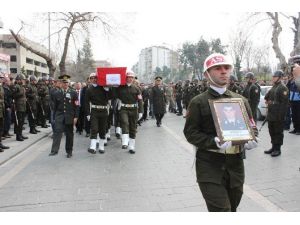 Pilot Üsteğmen Burak İz Son Yolculuğuna Uğurlandı