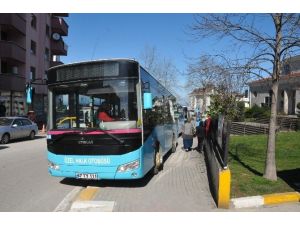 Akçakoca’da Özel Halk Otobüsçüleri Kontak Kapattı