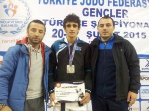 Rizeli Genç Judocular Ordu’dan Madalya İle Döndü