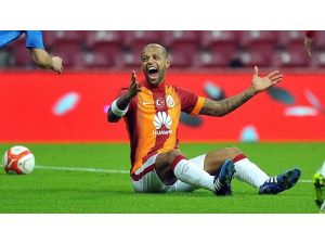 Galatasaray’da Melo Şoku !