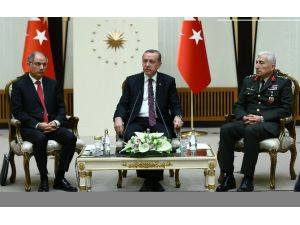 Cumhurbaşkanı Erdoğan, Geçici Köy Korucuları Heyetini Kabul Etti