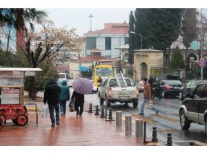 Tekirdağ Haftaya Yağmurla Başladı