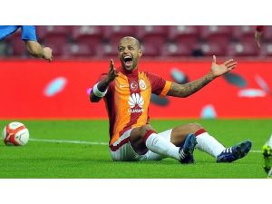 Galatasaray’da Melo Şoku !