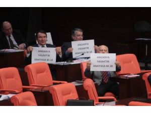 Hdp’li Ve Chp’li Milletvekillerinden Çalışma Saatlerine Dövizli Protesto
