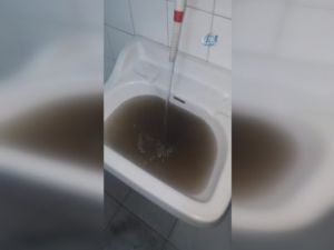 Çeşmelerden Çamur Aktı, Sosyal Medya Yıkıldı