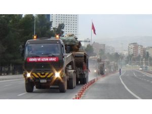 Suruç’ta Askeri Sevkiyat Devam Ediyor