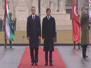 Başbakan Macaristan’da