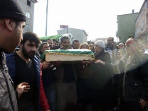 Sobadan Sızan Gazdan Zehirlenen Anne Ve Bebeği Toprağa Verildi
