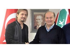 Ayhan Akman Karşıyaka’da