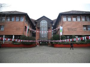 Macaristan’da Varosmajorı Lisesi Ve Kos Karoly İlkokulu’nun Coğrafya Sınıfına Tadilat Ve Donanım Desteği