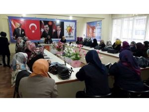 Ak Parti Kadın Kollarında Nöbet Değişimi