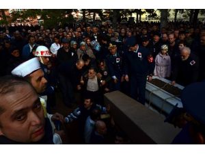 Şehit Binbaşı Sezer, Toprağa Verildi