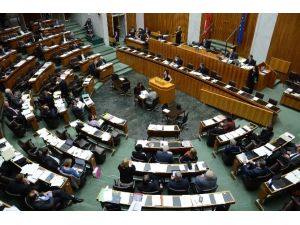 Tartışmalı İslam Yasası Avusturya Parlamentosu’nda Kabul Edildi