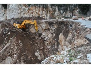 Demre’de Selin Yaraları Sarılmaya Devam Ediyor