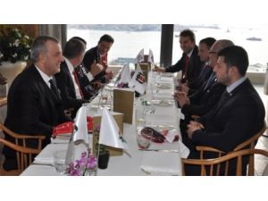 Yemekler De Yendi...