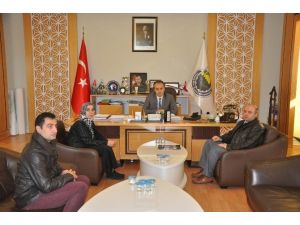 İnegöl Belediye Başkanı’ndan Köpek Ölümleri Açıklaması