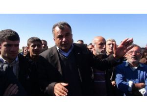 Nusaybin’de Elektrik Kesintilerini Bahane Ederek Yol Kestiler