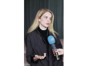 (Özel Haber) Tuğçe Kazaz: Atatürk’ün İmzası Olsa, Aynı Tepkiyi Verir Miydiniz?