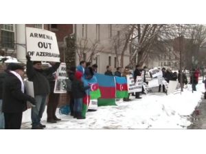 Abd’deki Ermeni Elçiliği Önünde Hocalı Protestosu
