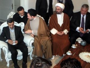 Ahmedinejad’a Bursa’da Sevgi Seli
