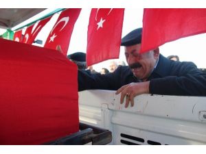 Şehit Eşi: “Karşında Dik Duruyorum Aşkım”
