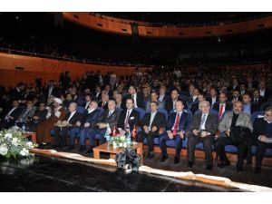 İran İslam Cumhuriyeti 6. Cumhurbaşkanı Mahmud Ahmedinejad: