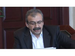 Öcalan’dan Pkk’ya Tarihi Çağrı: Silah Bırakın