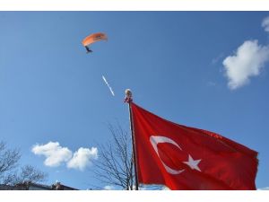Deve Kervanı Balıkesir Sokaklarında