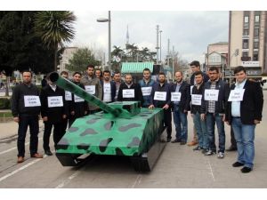 28 Şubat’a Tanklı Protesto
