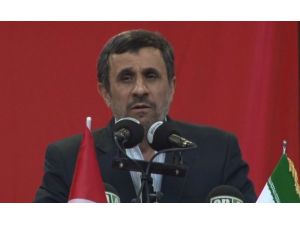 Ahmedinejad Türkçe Şiir Okudu